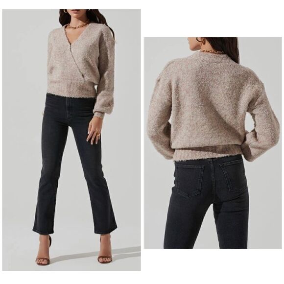 Astr Cream Long Sleeve Fuzzy Boucle Wool Blend Faux Wrap Sweater Size Large - Picture 1 of 10